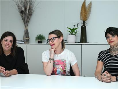 Jacqueline Bras, Hélène Dutoit-Braun und Anne-Sophie Waltriny unterstützen Betroffene und Familien bei Beratung und Hilfe