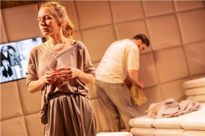 Joue Sibylle dans la pièce Ex : la comédienne luxembourgeoise Eugénie Anselin