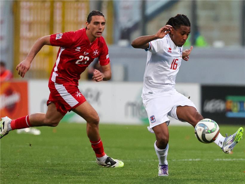 Leandro Barreiro und Team spielen dynamisch, um Zuschauer mit attraktiven Fußballaktionen zu begeistern
