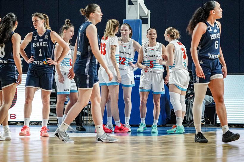 Basketballspiel der Frauen-EM-Qualifikation 2027 zwischen Luxemburg und Israel, Aktion auf dem Spielfeld