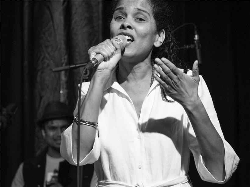 Mary-Ann Meyers über Musizieren und persönliche Geschichten, die zum musikalischen Reisen inspirieren