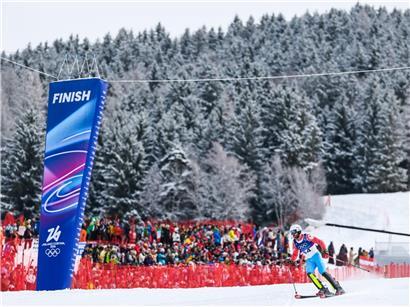Matthieu Osch beim ersten erfolgreichen Abschluss eines olympischen Slaloms im Skirennsport