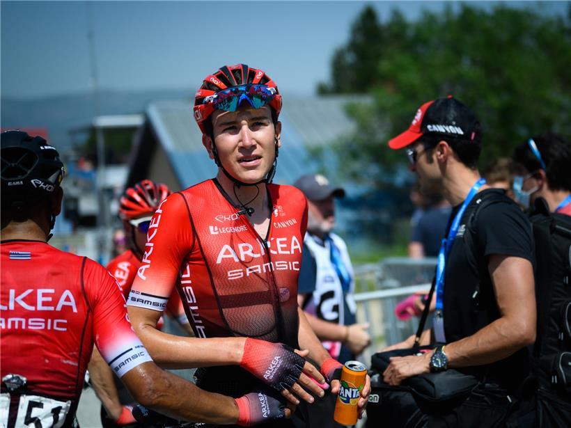 Michel Ries im Arkéa B&B-Hotels Rennrad-Trikot während eines Radrennens