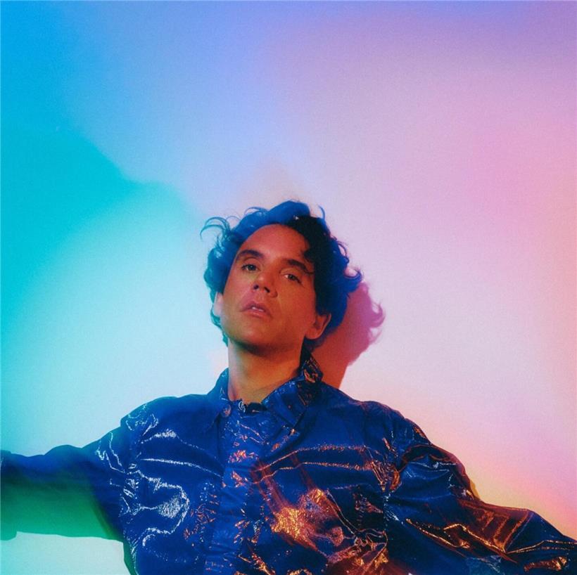 Mika bei seinem öffentlichen Coming-out 2012 mit dem Album „The Origin of Love“ auf der Bühne