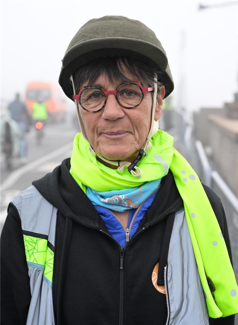 Monique Goldschmit Porträtfoto im Oktober 2025, professionelle Business-Person, moderne Kleidung, freundliches Lächeln