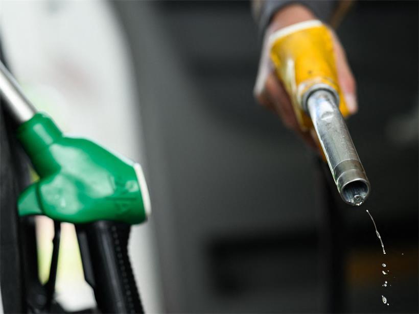 Nach den wieder aufgeflammten Luftangriffen zwischen den USA und dem Iran werden die Spritpreise wieder steigen