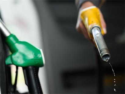 Nach den wieder aufgeflammten Luftangriffen zwischen den USA und dem Iran werden die Spritpreise wieder steigen