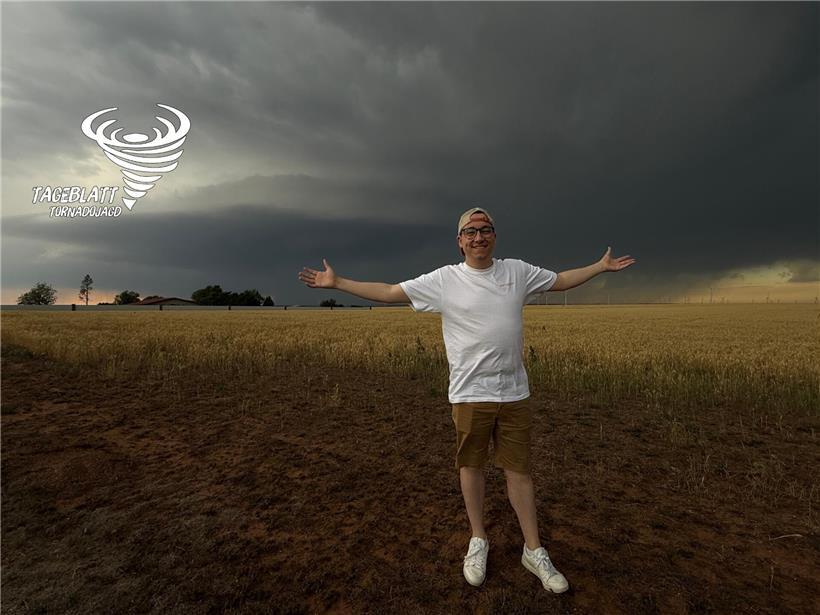 Tornado in der „Tornado Alley“ bei Sturmfront, beeindruckendes Wetterphänomen und Naturgewalt hautnah sichtbar