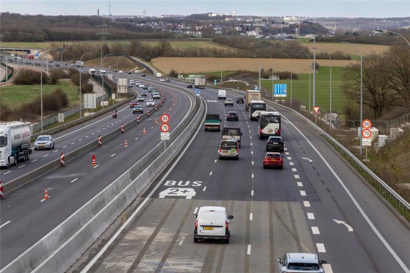 Neue Radarkontrollen auf der A3 testen ab Montag die Einhaltung der Mitfahrspur-Regelungen
