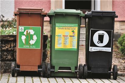 Nicht nur bei den Farben der Mülleimer gibt es in den einzelnen Kommunen Unterschiede