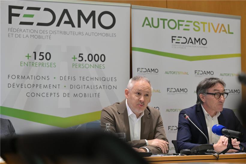 Porträt von Philippe Mersch und Manuel Riggiu, zwei Experten in ihrem Fachgebiet, gemeinsam im Gespräch