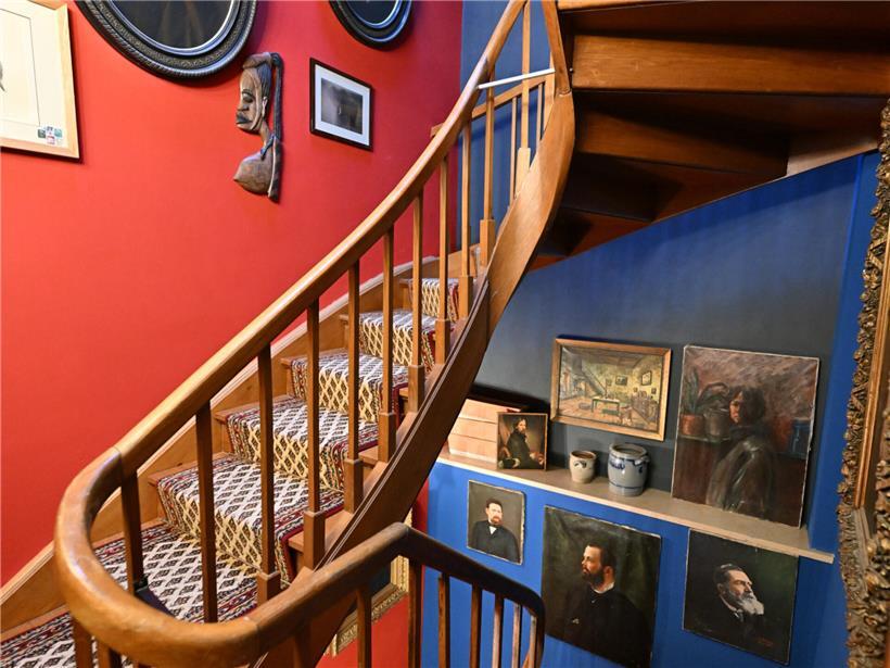 Abstraktes Gemälde im Stil von Piet Mondrian mit klaren Linien und Primärfarben, modernes Kunstdesign