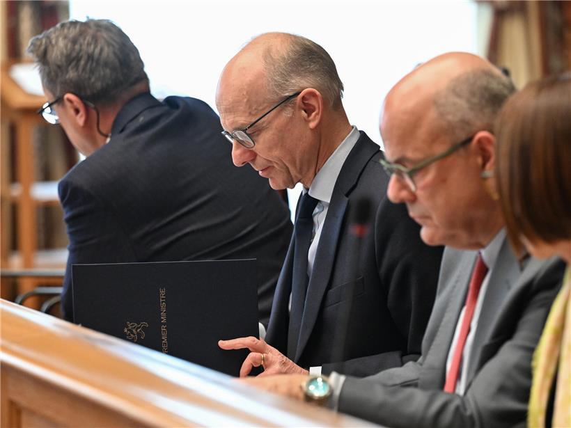 Premier Luc Frieden und Arbeitsminister Marc Spautz im Parlament bei offizieller Sitzung vergangene Woche
