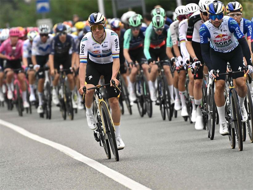 Remco Evenepoel sprach am Samstag im Namen der Radsportler und forderte mehr Sicherheit
