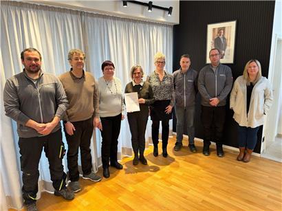 Offener und respektvoller Sozialdialog zwischen Menschen für erfolgreiche Zusammenarbeit und Konfliktlösung