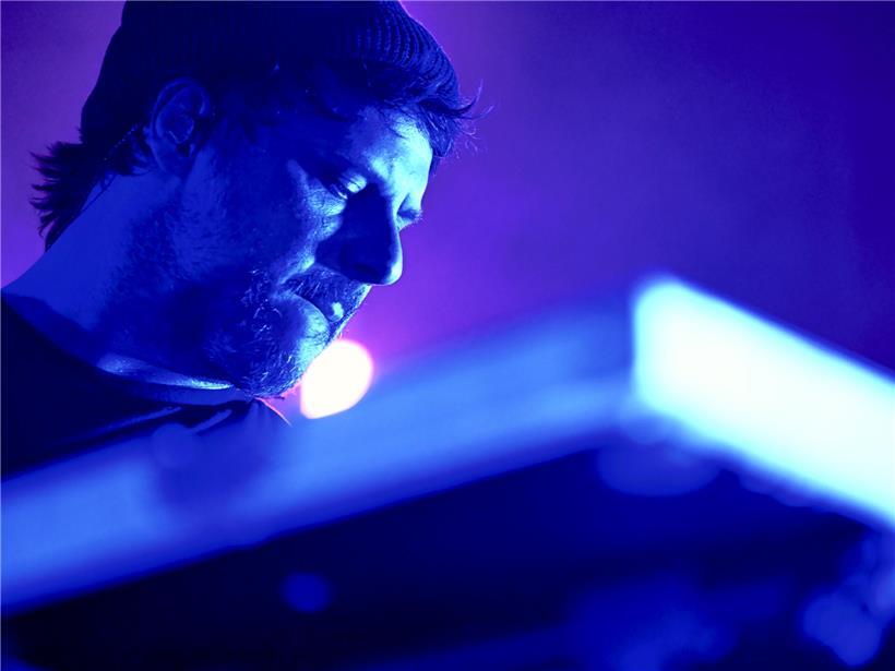 Sacha Hanlet überschreitet mit seinem Projekt Them Lights musikalische und visuelle Grenzen