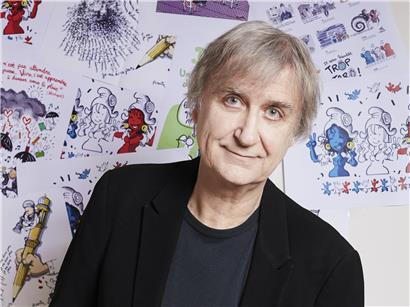 Plantu, renommierter französischer Karikaturist, zeichnet live bei einer Veranstaltung in Luxemburg am Mittwoch