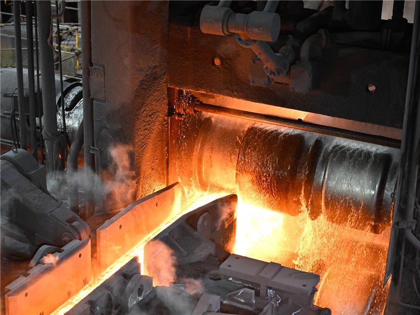 Stahl-Tripartite Treffen mit hitziger Diskussion im Sozialdialog über Industrie und Arbeitnehmerrechte