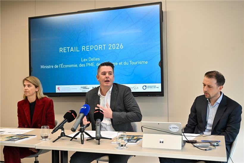 Stéphanie Damgé, Lex Delles und Tom Baumert präsentieren den Retail Report 2026 bei offizieller Veranstaltung