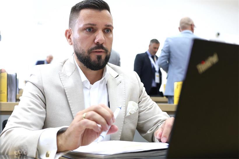 Tobias Rausch von der rechtsextremen AfD ist der erste Parlamentspräsident eines deutschen Landtags
