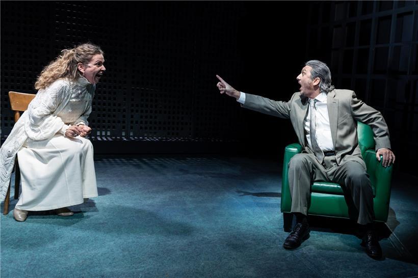 „Les voleurs d‘amour“ zeigt die intime Hölle der Gewalt Porträt von Colette Kieffer und François Camus als toxisches Tandem in professionellem Kontext