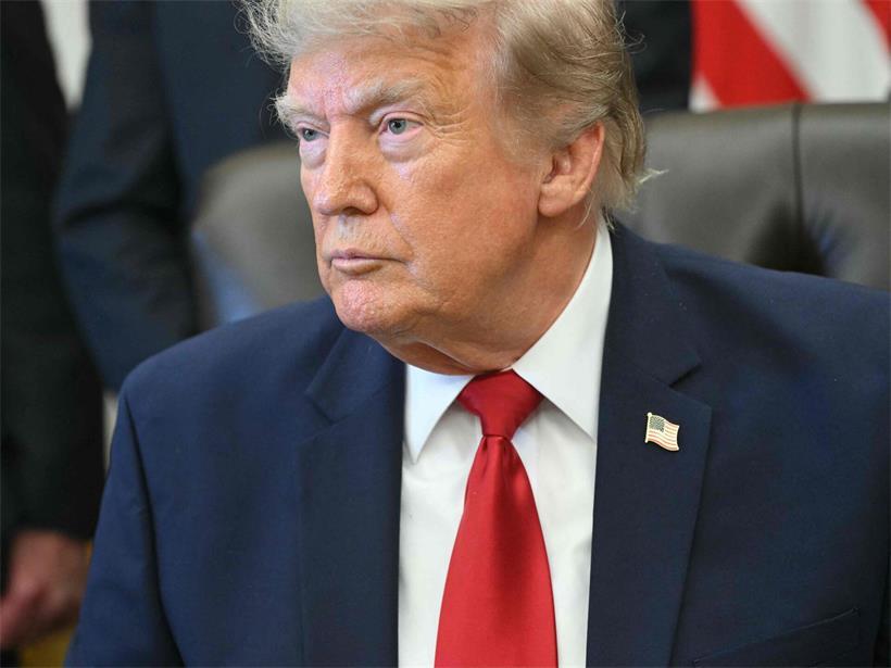 US-Präsident Donald Trump unterschreibt Erlass zur Verkleinerung von Nationalmonumenten in Utah für Bergbau und fossile Energie