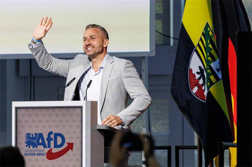Ulrich Siegmund bei Wahlkampfveranstaltung, möglicher erster rechtsextremer Ministerpräsident in Sachsen-Anhalt
