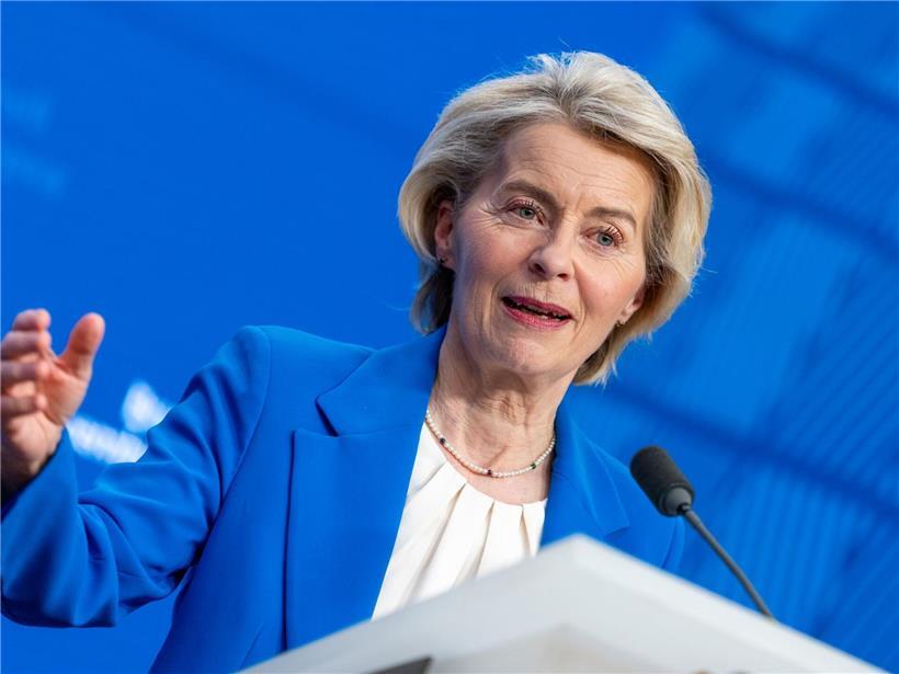 Ursula von der Leyen spricht bei Pressekonferenz nach EU-Gipfel als Präsidentin der EU-Kommission