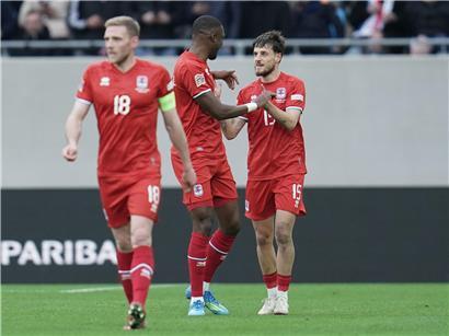 Sébastien Thill erzielt das wichtige 1:0 Tor für sein Team in einem spannenden Fußballspiel