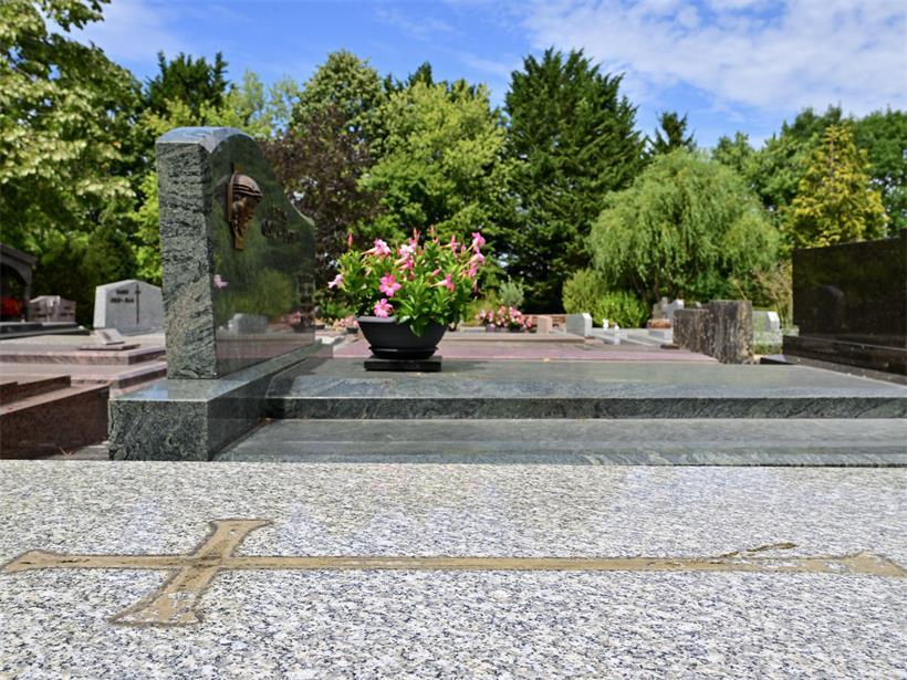 60 Gräber auf dem Friedhof in Bettemburg beschädigt – Diebe entwenden Kreuze