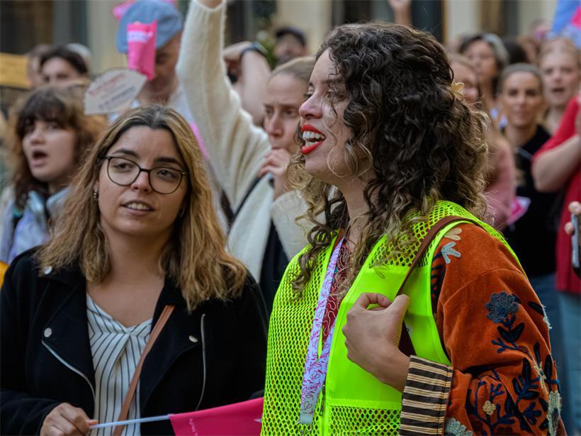 Protest in Luxemburg-Stadt: Hunderte Menschen gehen für Frauensicherheit auf die Straße