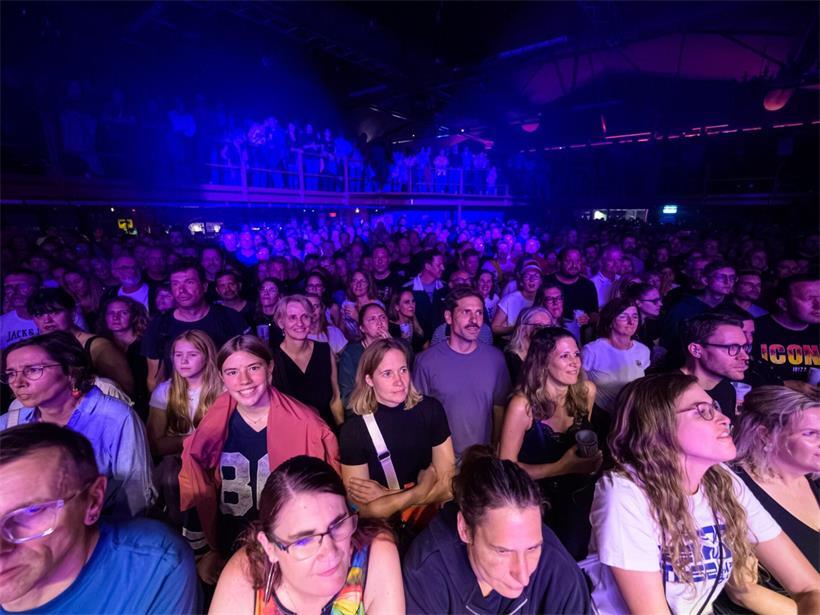 „Sportfreunde Stiller“ sorgen für Stimmung im Atelier