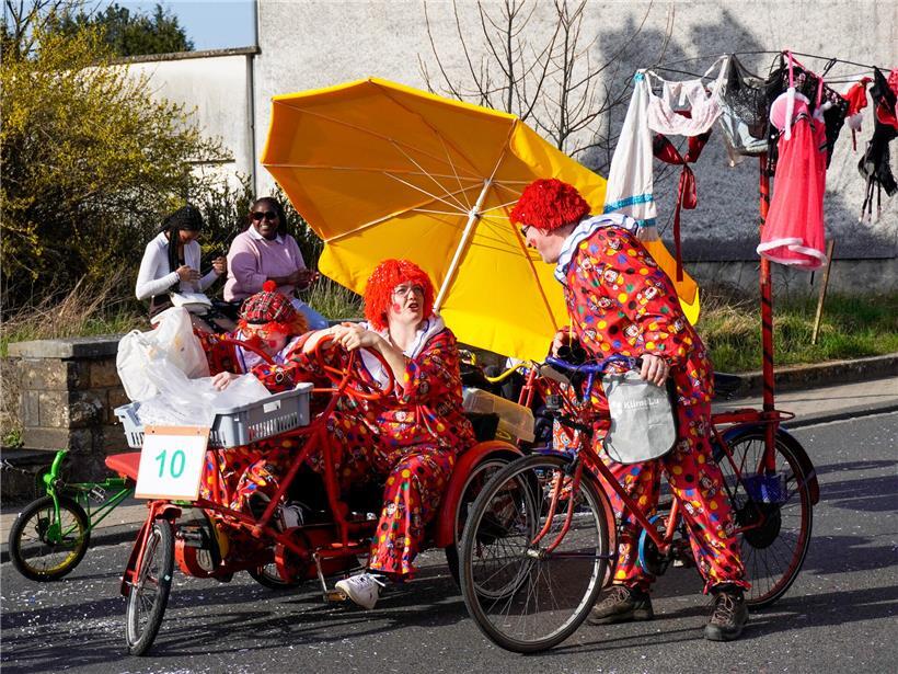 Einziger Kinderumzug im Land: Kinderkavalkade in Kayl lockt große und kleine Karnevalfans