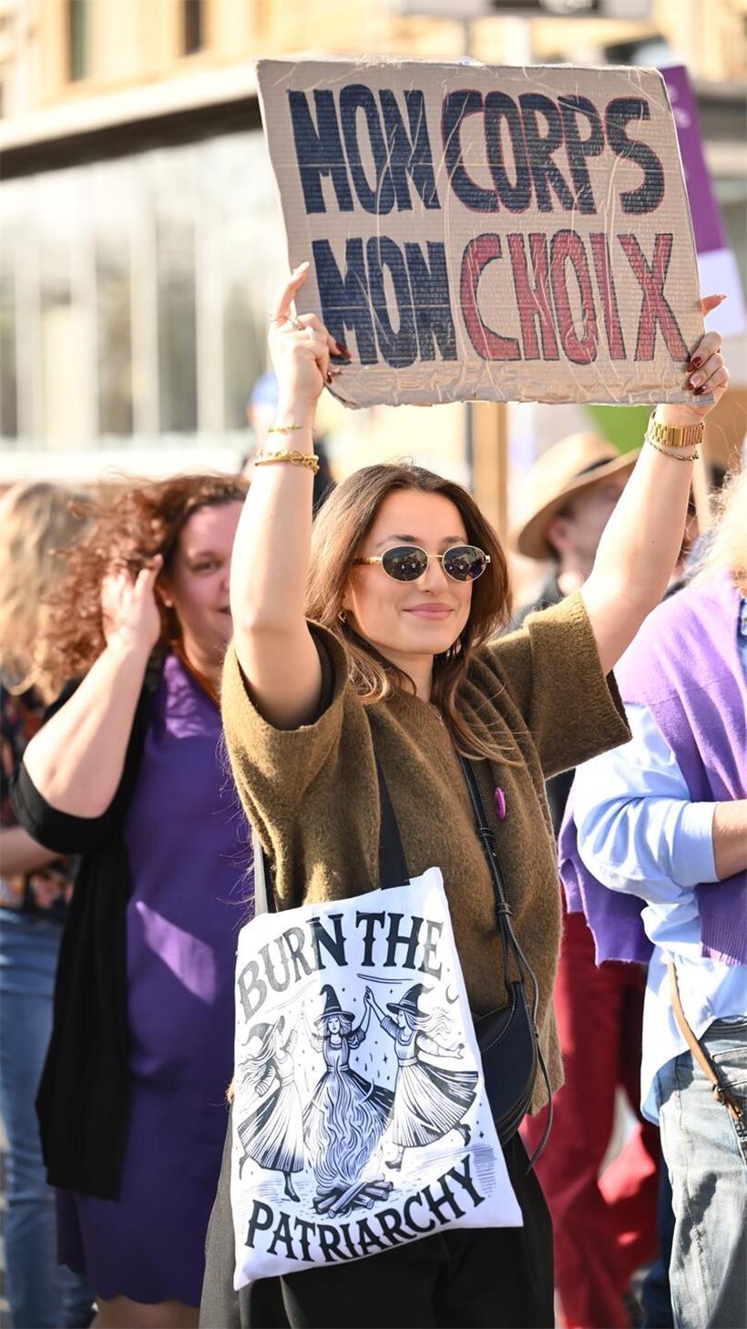 Beim „Fraestreik“ am 8. März rücken Aktivist*innen die körperliche und mentale Gesundheit von Frauen