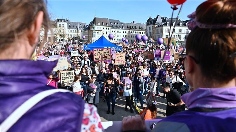 Beim „Fraestreik“ am 8. März rücken Aktivist*innen die körperliche und mentale Gesundheit von Frauen