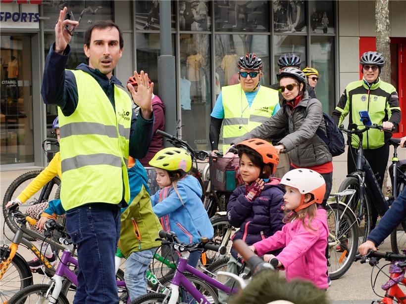 Menschen auf dem Rad erobern Düdelingen bei „Critical Mass“ am Samstag