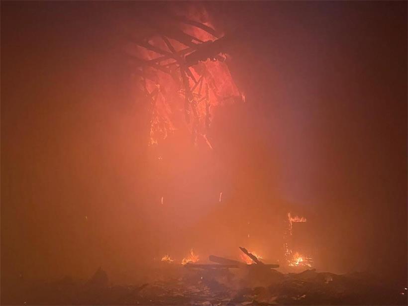 Sporthalle in Lultzhausen nach Brand einsturzgefährdet