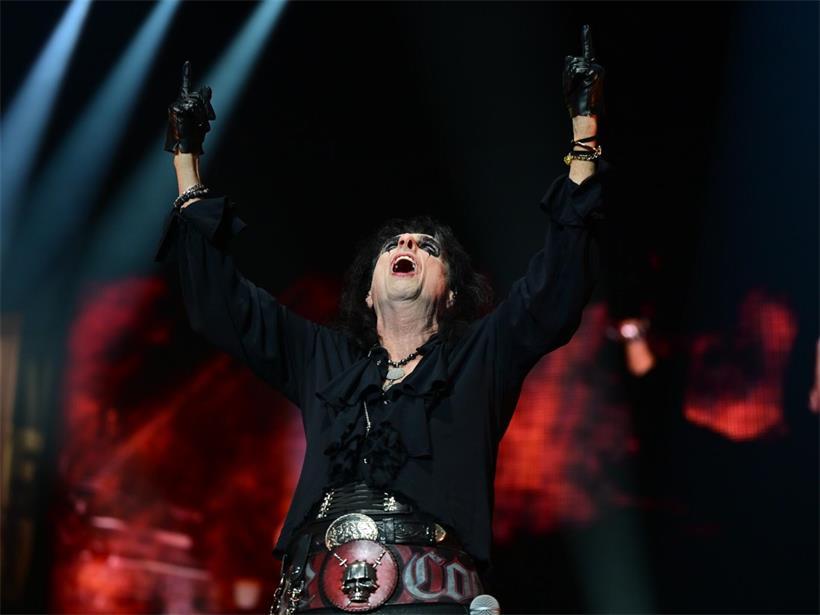 Rock-Legende Alice Cooper bringt Rockhal zum Beben