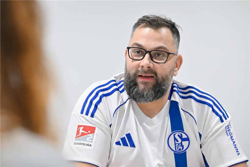 Steve denkt daran, selbst an einer Quizshow teilzunehmen und findet, man soll es sich einfach machen.