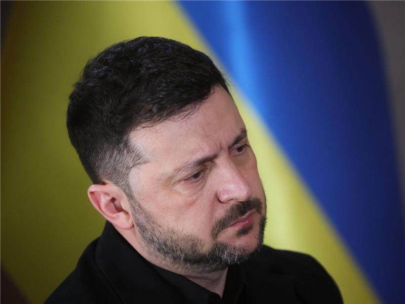 Wolodymyr Selenskyj kritisiert russische Angriffe mit Drohnen und Raketen, gestartet aus Belarus, im Ukraine-Konflikt.