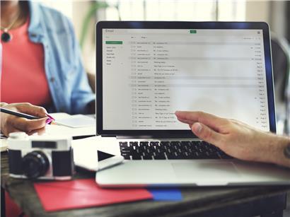 Frage zur Einsicht vertraulicher Informationen durch TICE-Leitung in Dokumenten und Datenmanagement